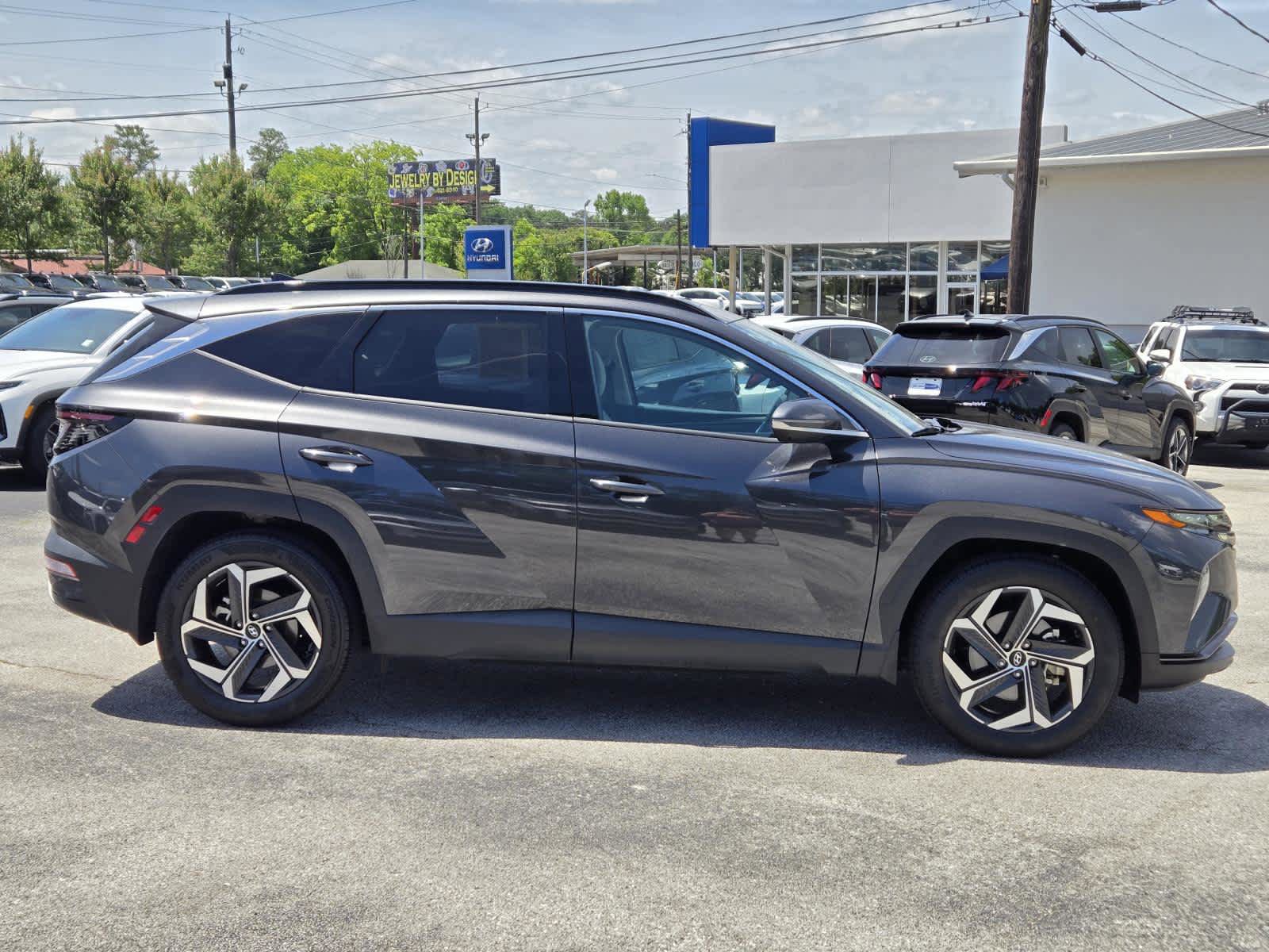 Certified 2023 Hyundai Tucson Limited FWD image 4