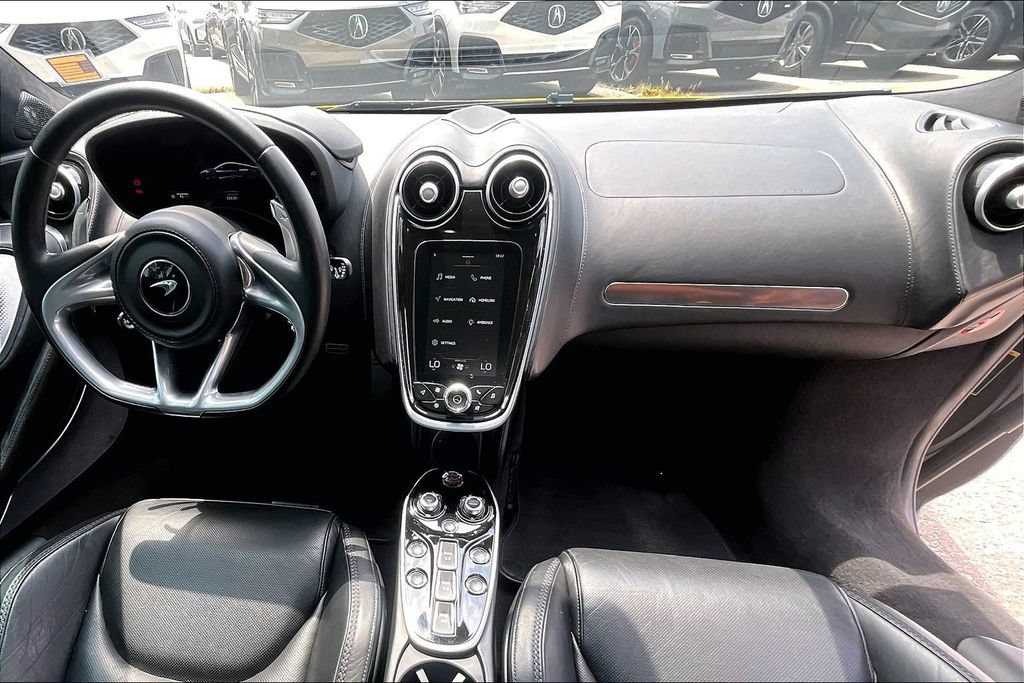 Used 2023 McLaren GT RWD image 16