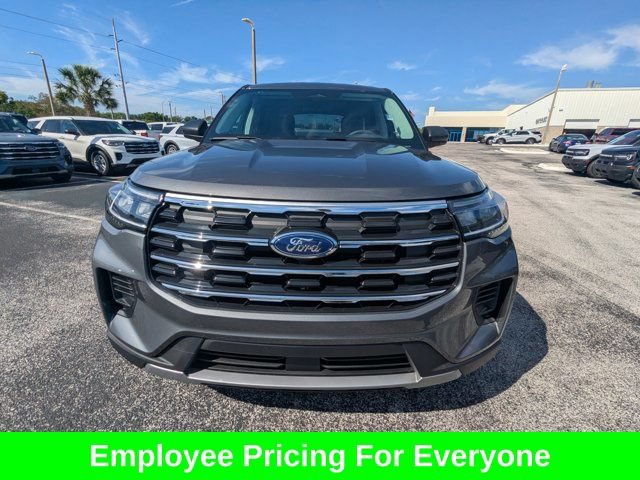 New 2026 Ford Explorer Active RWD image 10