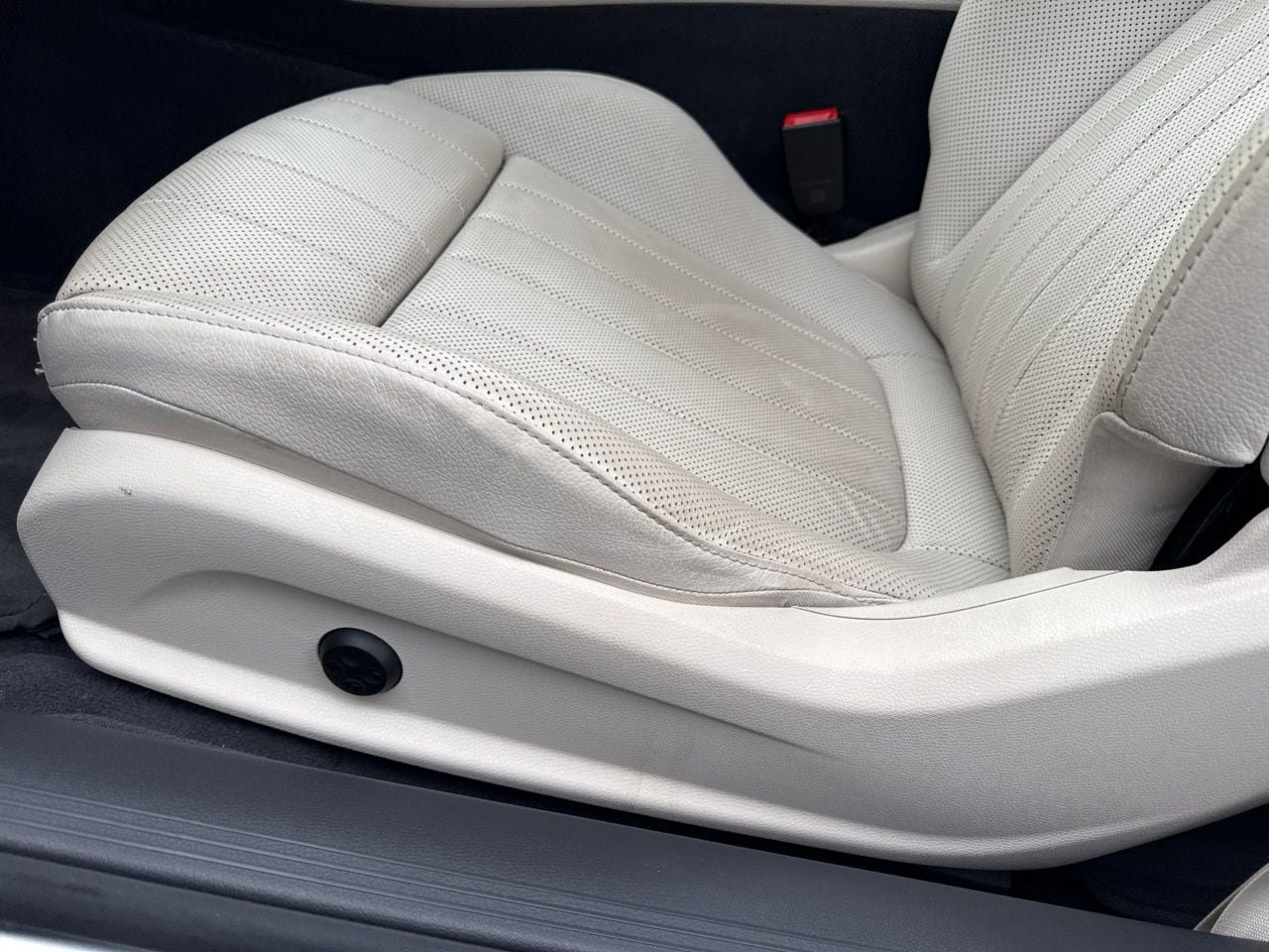 Used 2023 Mercedes-Benz E 450 4MATIC Cabriolet image 15
