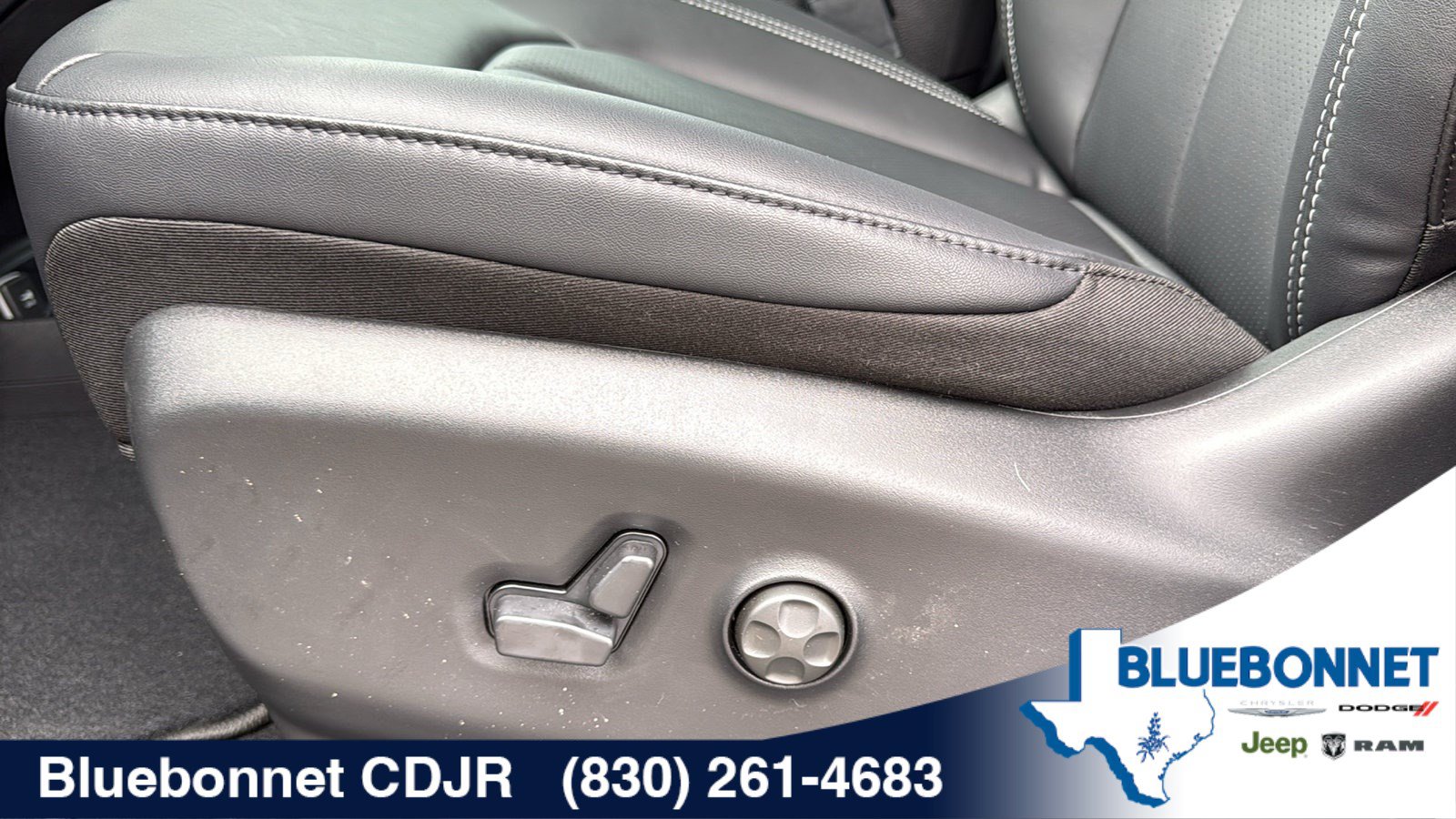New 2026 Chrysler Voyager LX FWD image 11