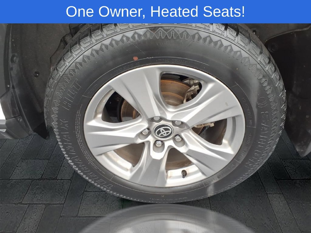 Used 2024 Toyota RAV4 XLE w/ Convenience Package AWD/4WD image 11