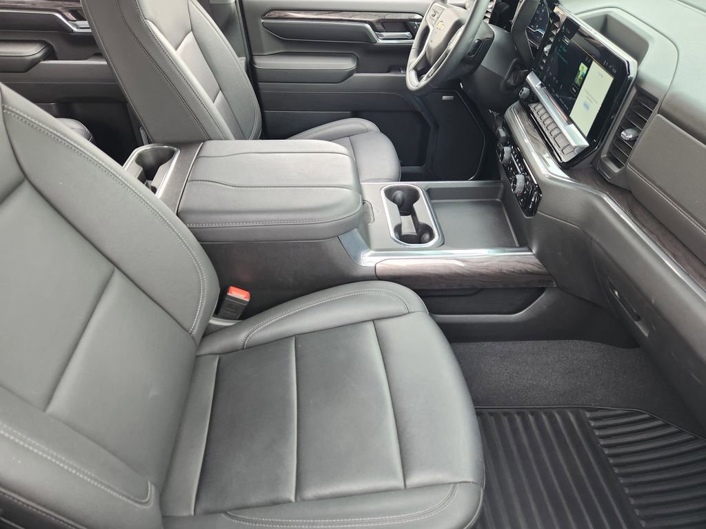 Certified 2024 Chevrolet Silverado 2500 LTZ w/ LTZ Plus Package image 14
