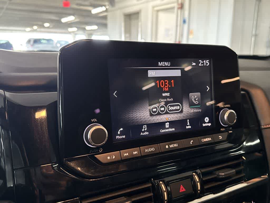 Used 2025 Nissan Pathfinder Rock Creek AWD/4WD image 17