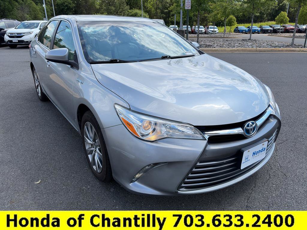 Used 2016 Toyota Camry XLE w/ Moonroof Package FWD image 1