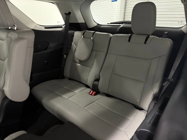 New 2026 Ford Explorer Active w/ Active Comfort Package RWD image 18