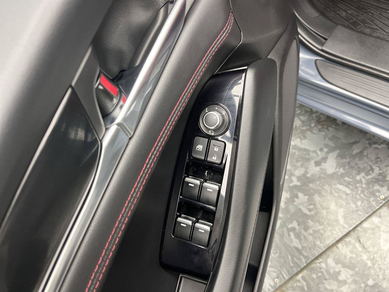 Certified 2021 MAZDA MAZDA6 Carbon Edition FWD image 9