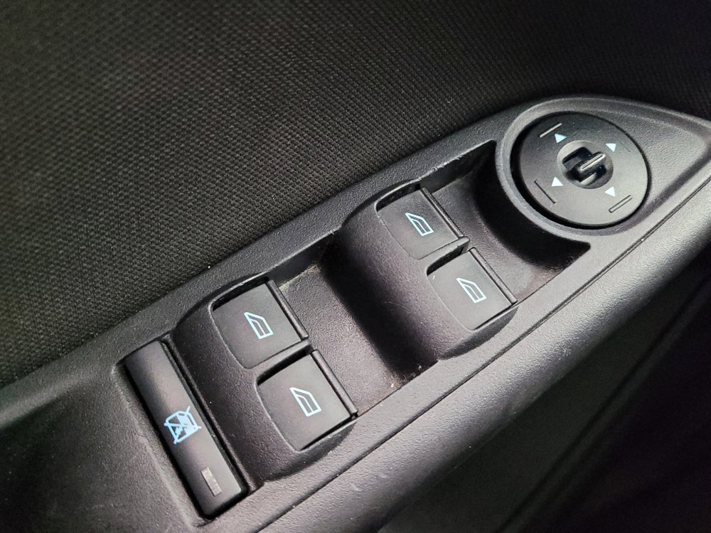 Used 2017 Ford Focus SE FWD image 27