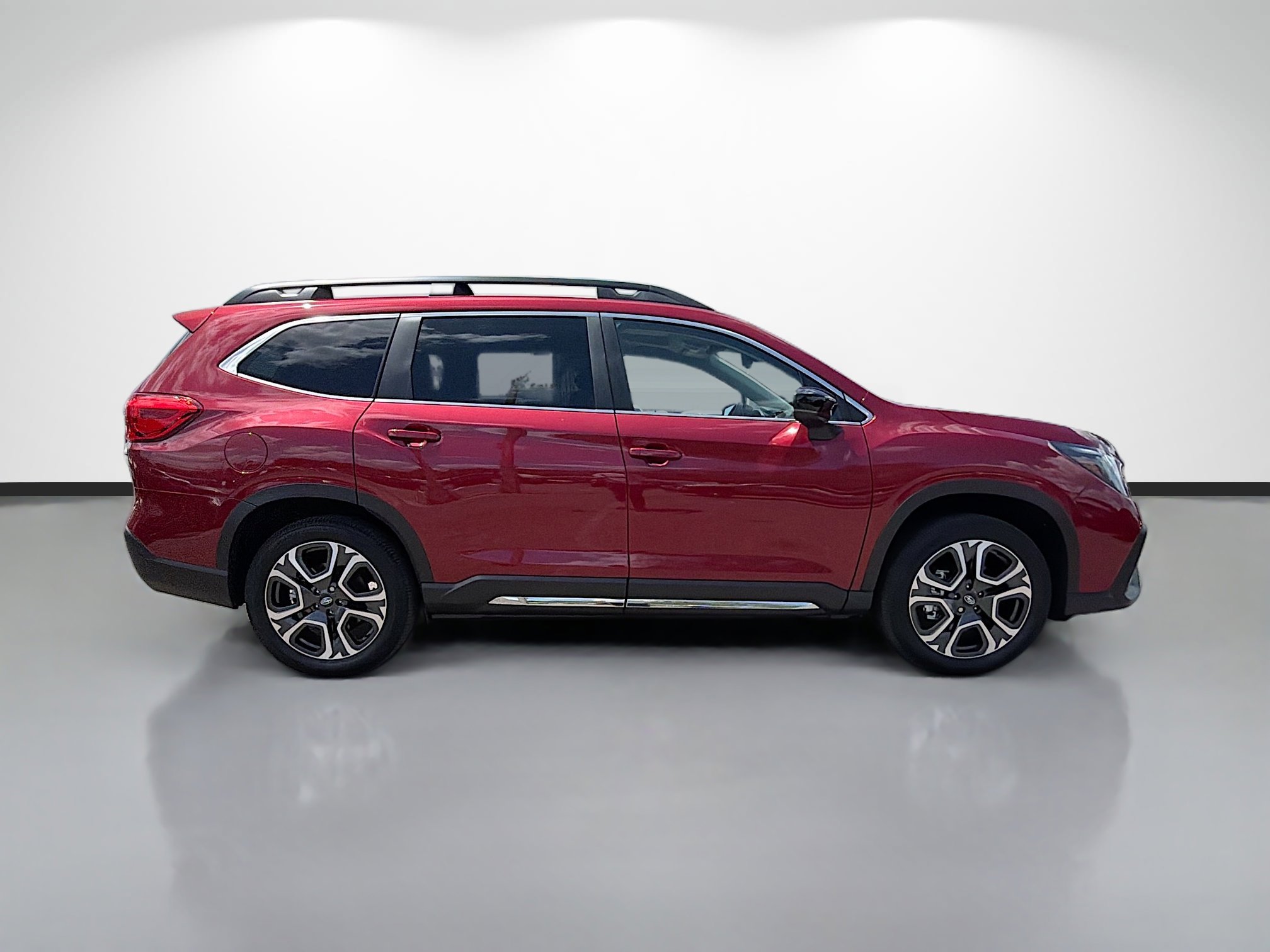 Certified 2025 Subaru Ascent Limited w/ Popular Package #2 AWD/4WD image 2
