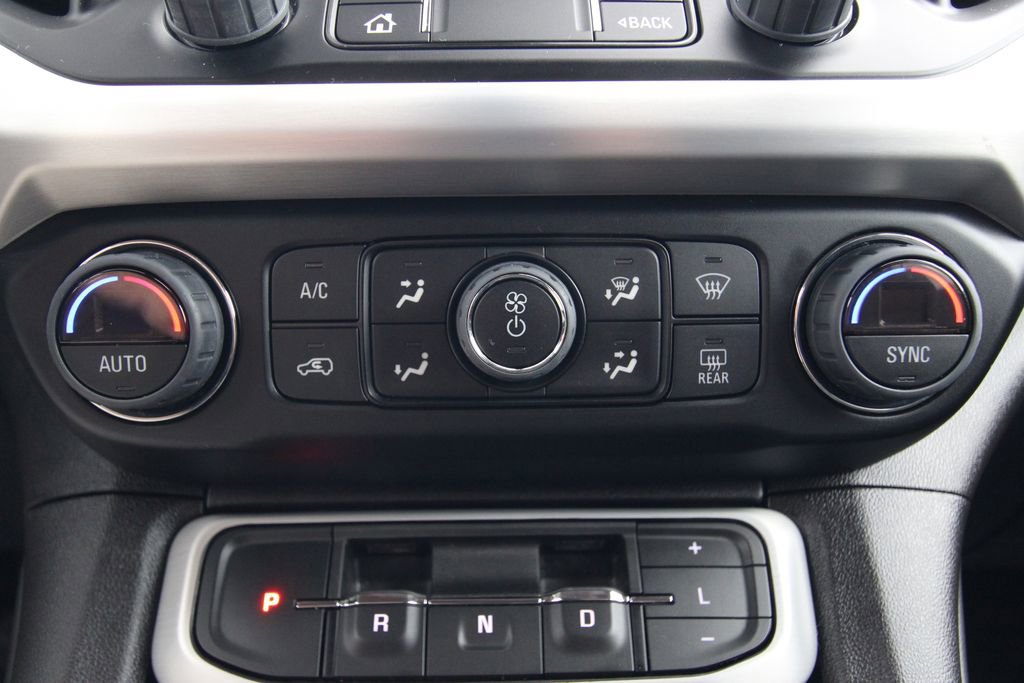 Used 2023 GMC Acadia SLE w/ Driver Convenience Package image 30