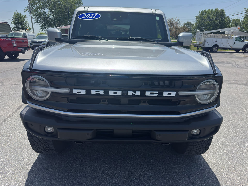 Used 2021 Ford Bronco Outer Banks w/ Sasquatch Package AWD/4WD image 4