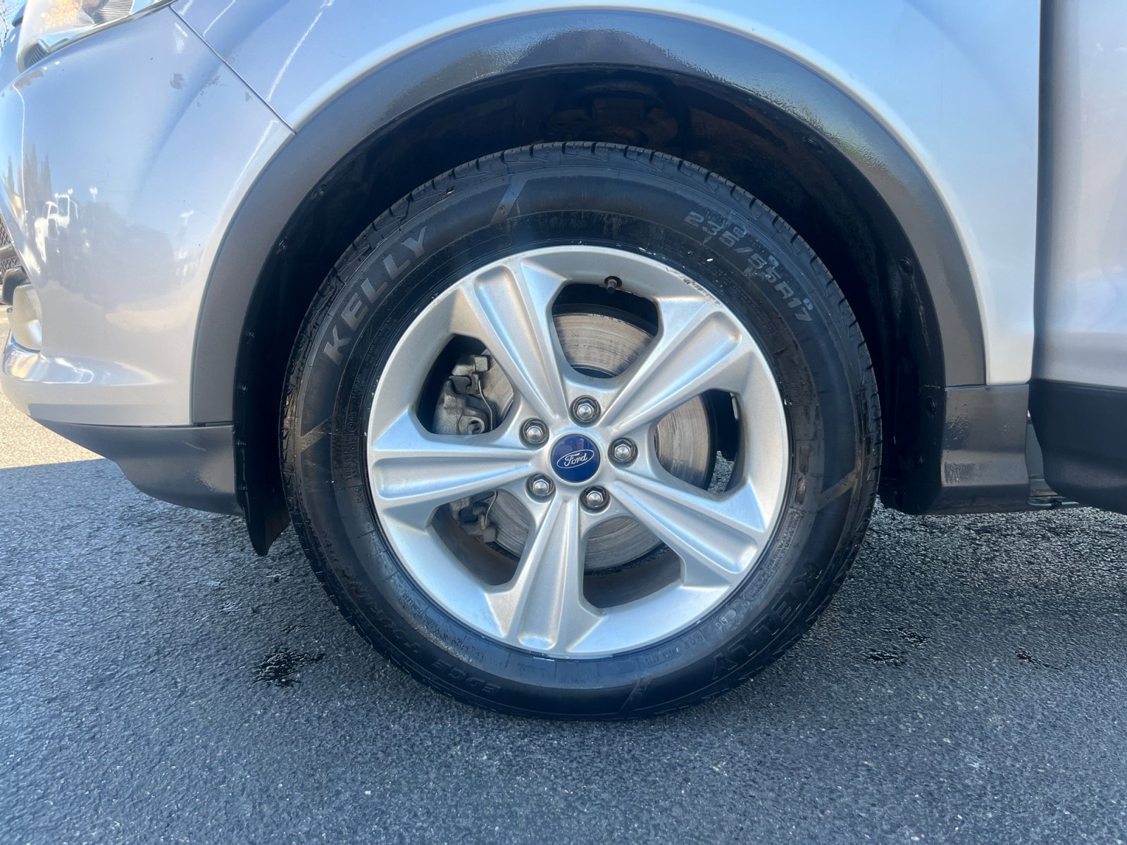 Used 2015 Ford Escape SE image 26