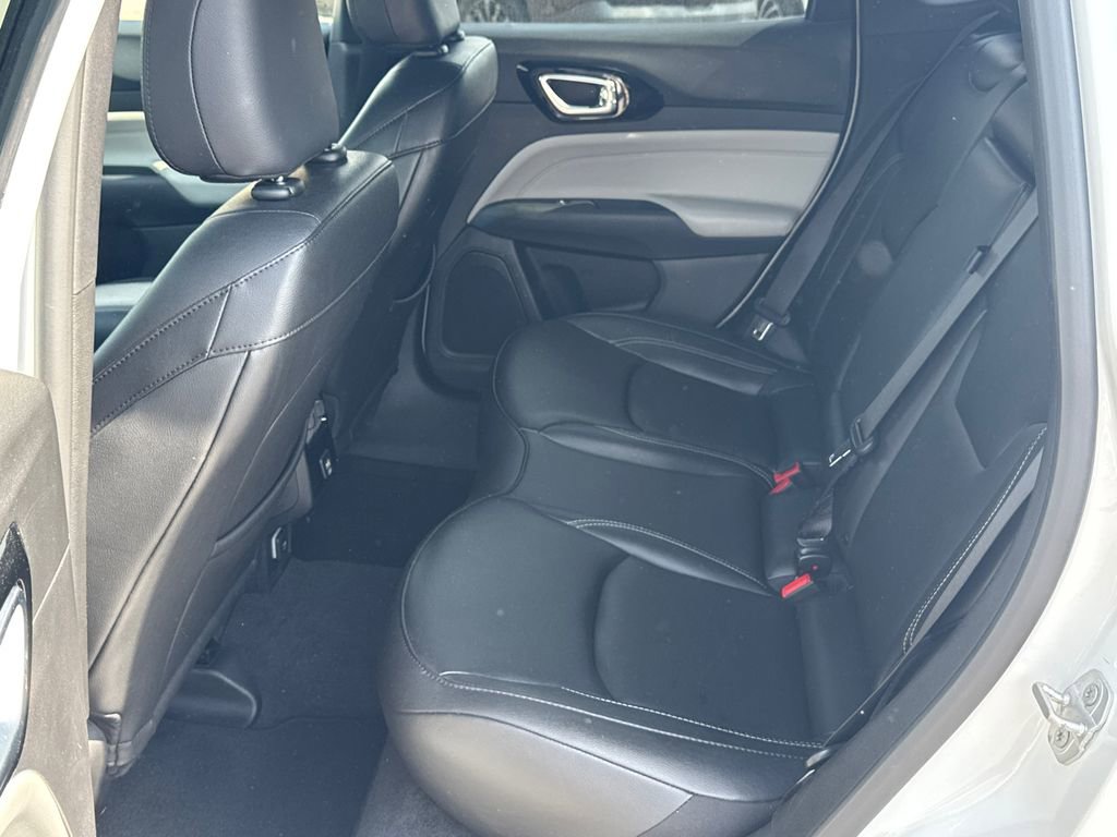 Used 2025 Jeep Compass Limited image 20