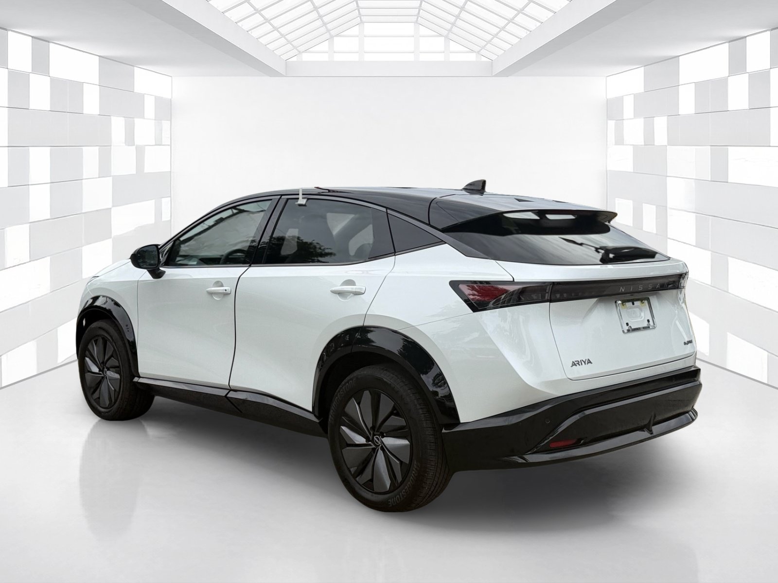Certified 2025 Nissan Ariya AWD image 5
