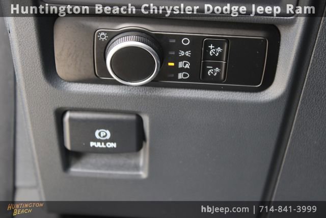 Used 2024 Ford Expedition XL AWD/4WD image 13