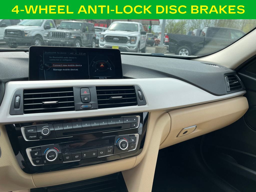 Used 2017 BMW 320i xDrive Sedan image 21