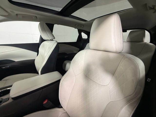 Used 2023 Lexus RX 350 FWD w/ Cold Area Package image 88