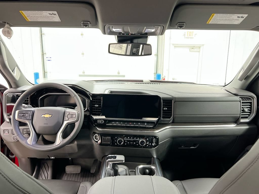 Used 2023 Chevrolet Silverado 1500 LTZ AWD/4WD image 10