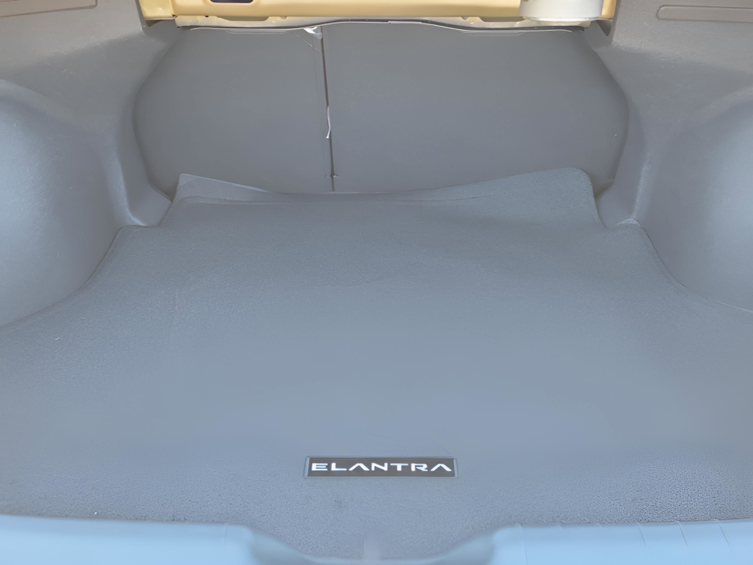 New 2026 Hyundai Elantra Limited image 27