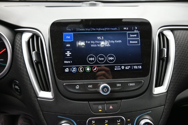 Used 2025 Chevrolet Malibu LT FWD image 16