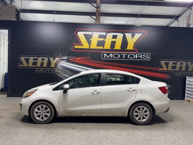 Used 2015 Kia Rio LX image 2