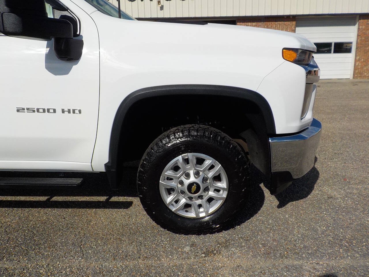 Used 2022 Chevrolet Silverado 2500 LT AWD/4WD image 10