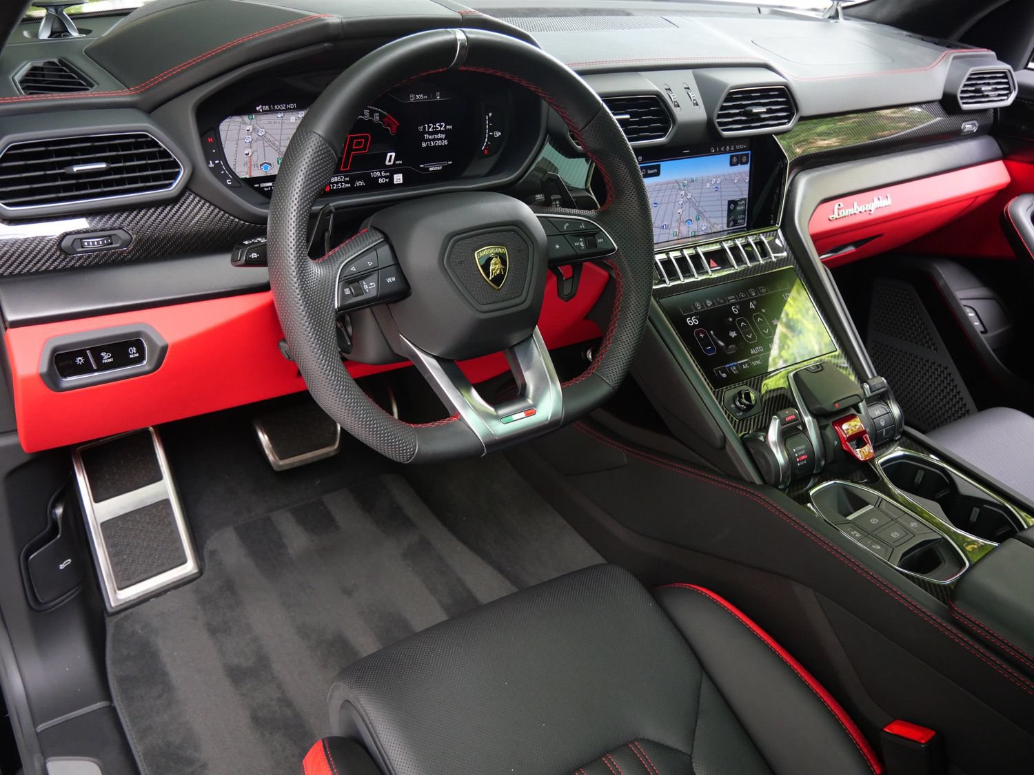 Used 2024 Lamborghini Urus S AWD/4WD image 13