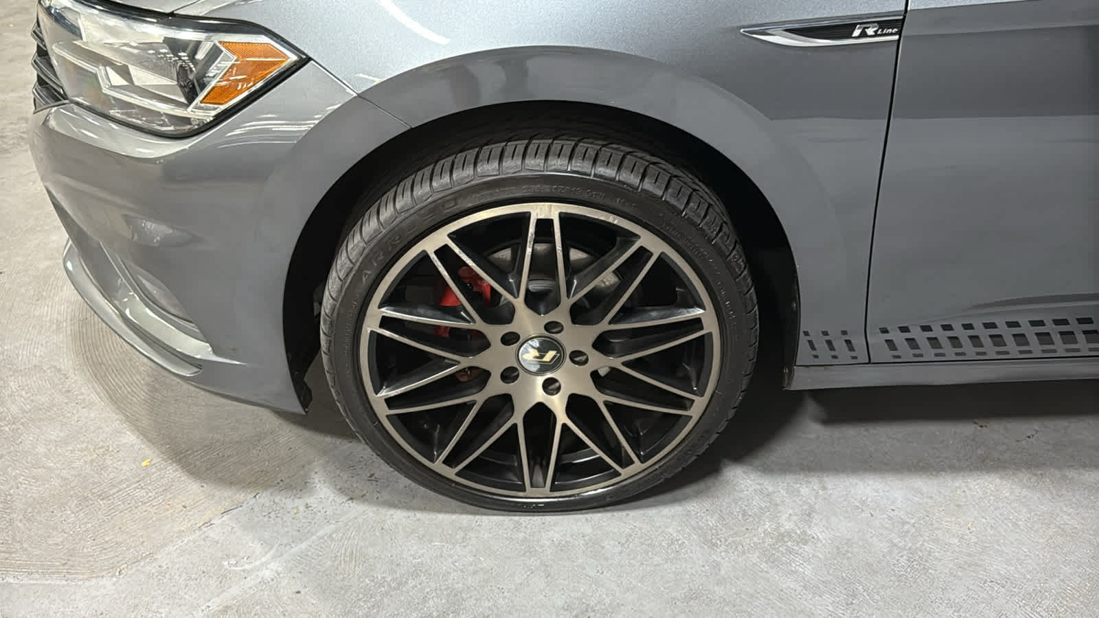 Used 2019 Volkswagen Jetta R-Line FWD image 8