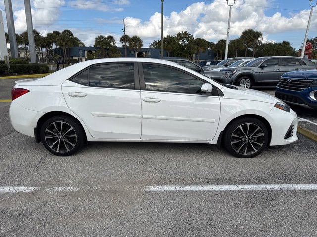 Used 2017 Toyota Corolla image 8