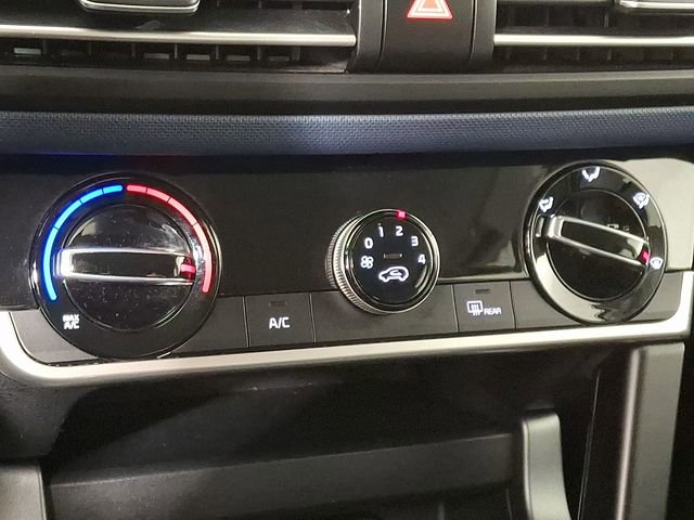 Used 2021 Kia Seltos S image 17