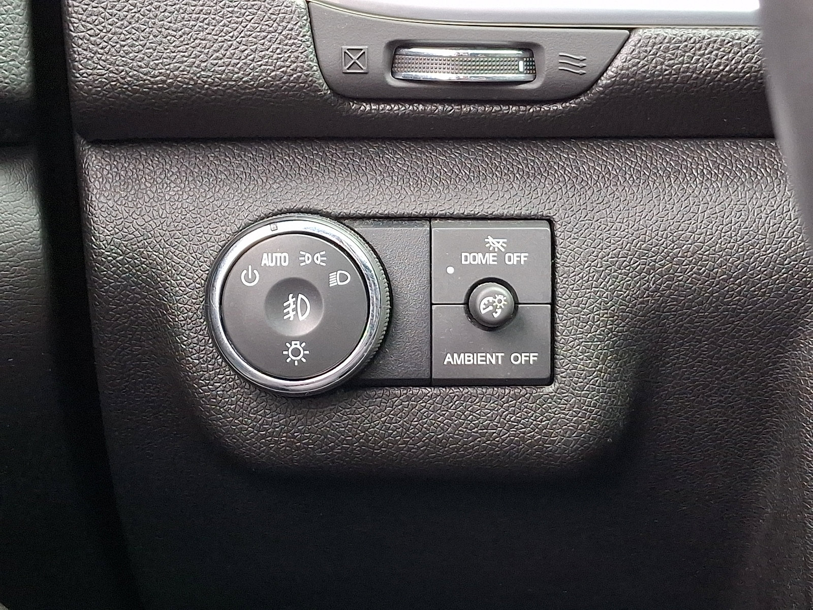 Used 2017 Chevrolet Traverse Premier image 24