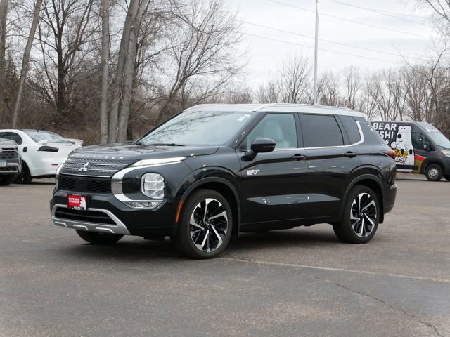 Used 2024 Mitsubishi Outlander SEL AWD/4WD image 2