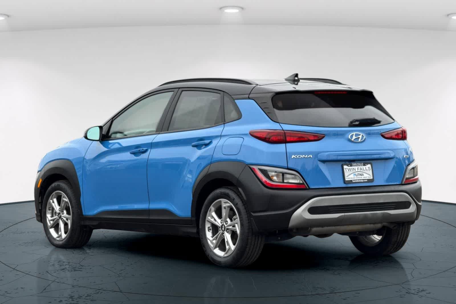 Used 2022 Hyundai Kona SEL image 8