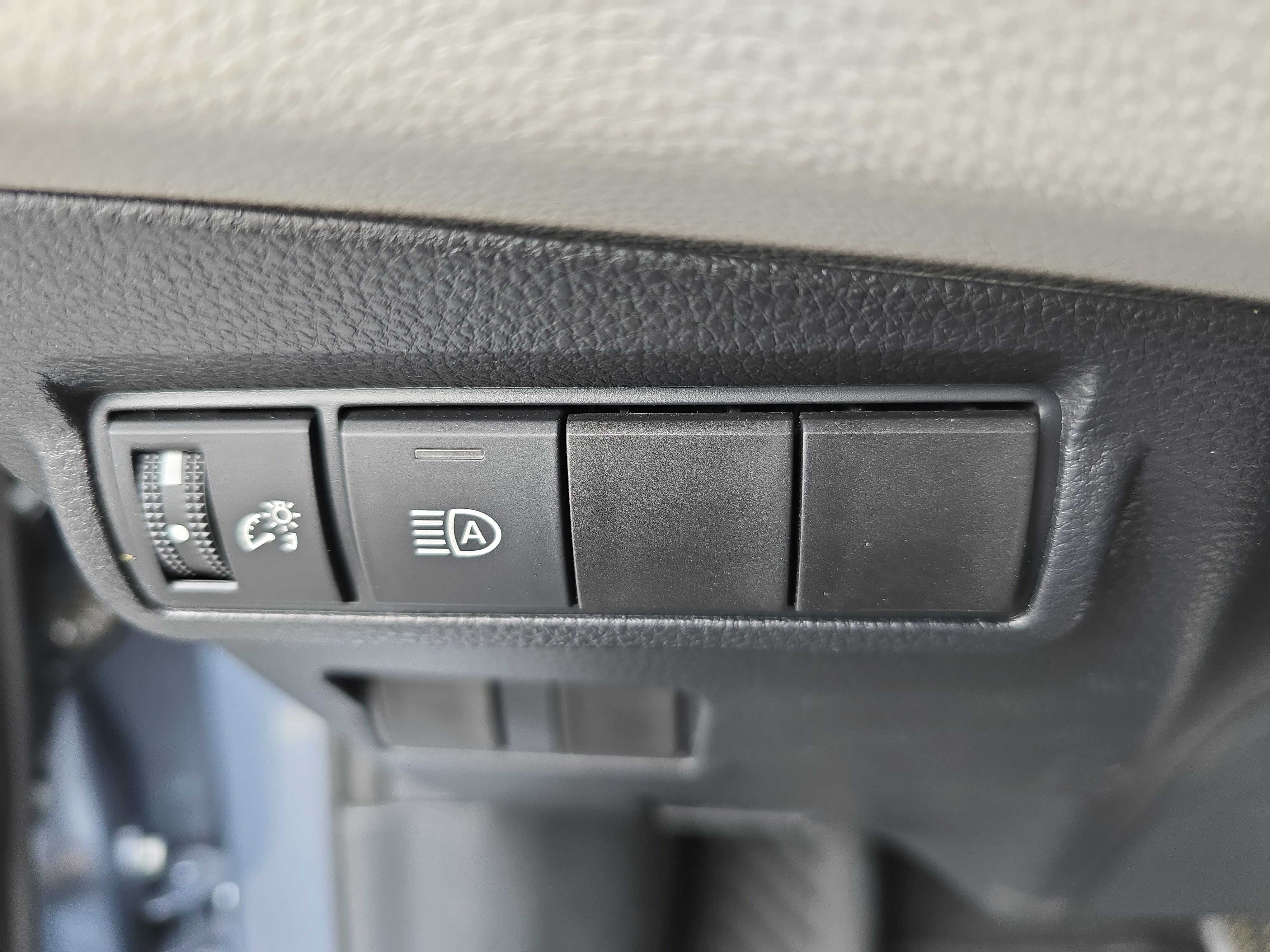 Used 2024 Toyota Corolla Cross L FWD image 23