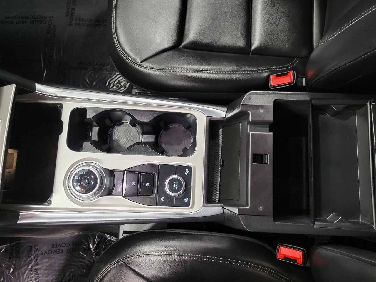 Used 2023 Ford Explorer XLT w/ Equipment Group 202A image 15