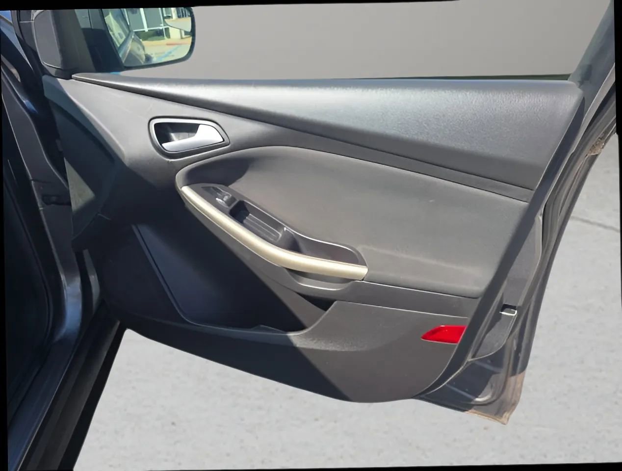 Used 2012 Ford Focus SEL image 18