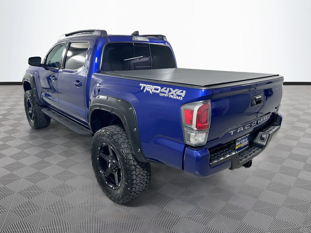 Used 2022 Toyota Tacoma TRD Off-Road w/ TRD Premium Off Road Package AWD/4WD image 5