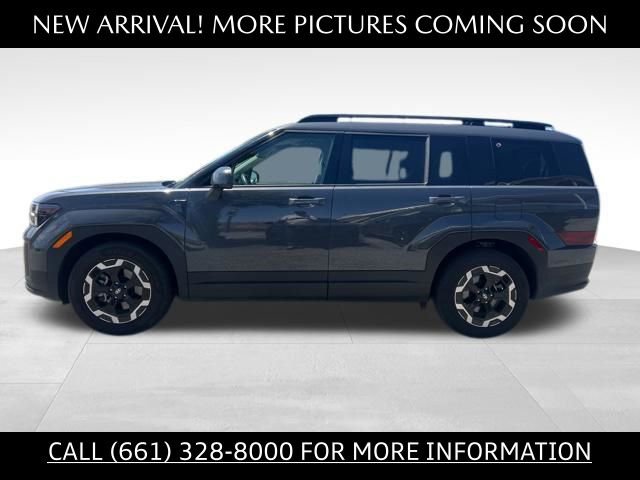 Used 2025 Hyundai Santa Fe SEL FWD image 2