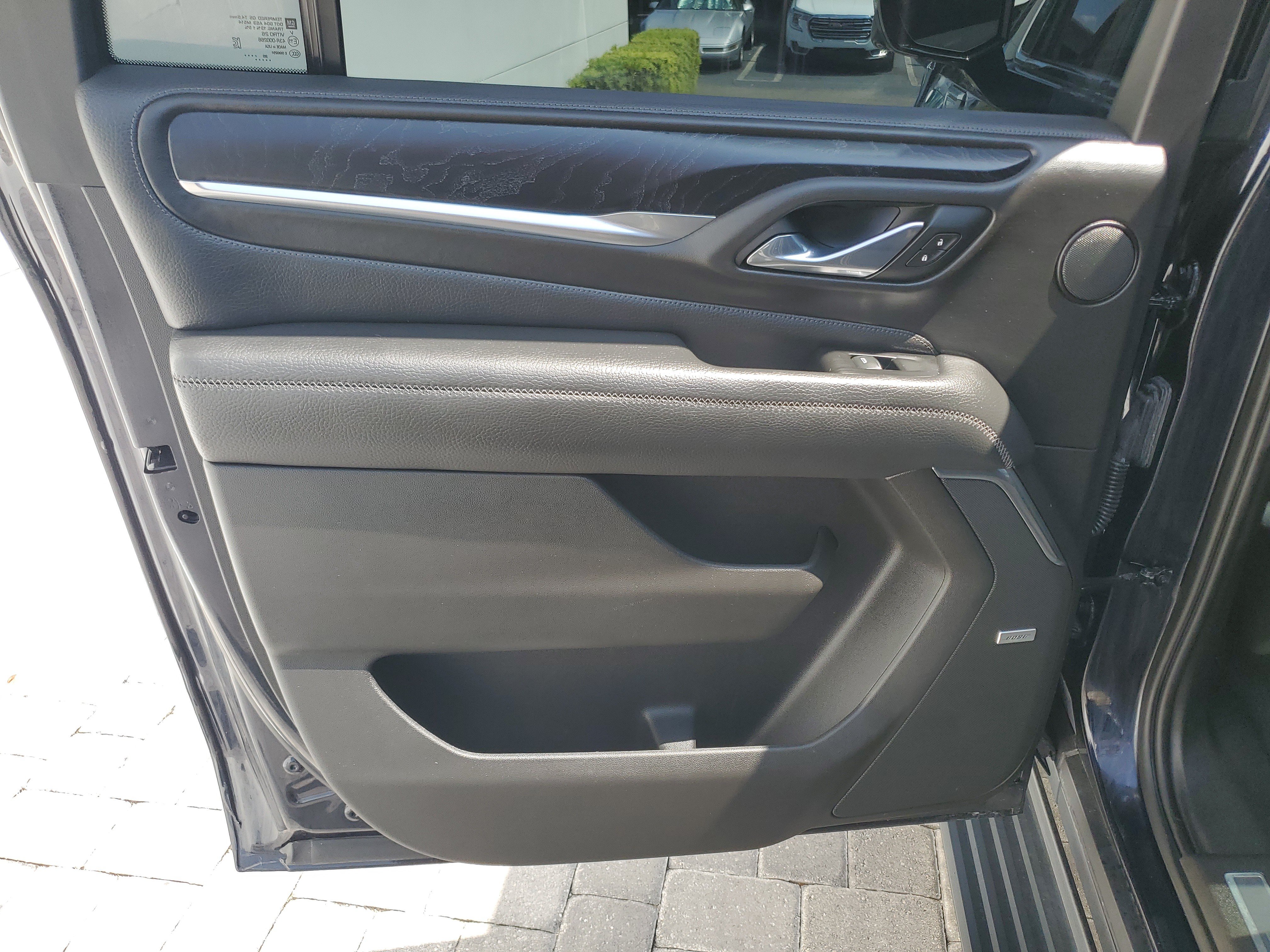 Certified 2021 GMC Yukon XL Denali w/ Denali Premium Package RWD image 12