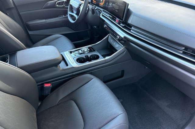 New 2027 Kia Carnival EX w/ Dark Edition Package FWD image 19