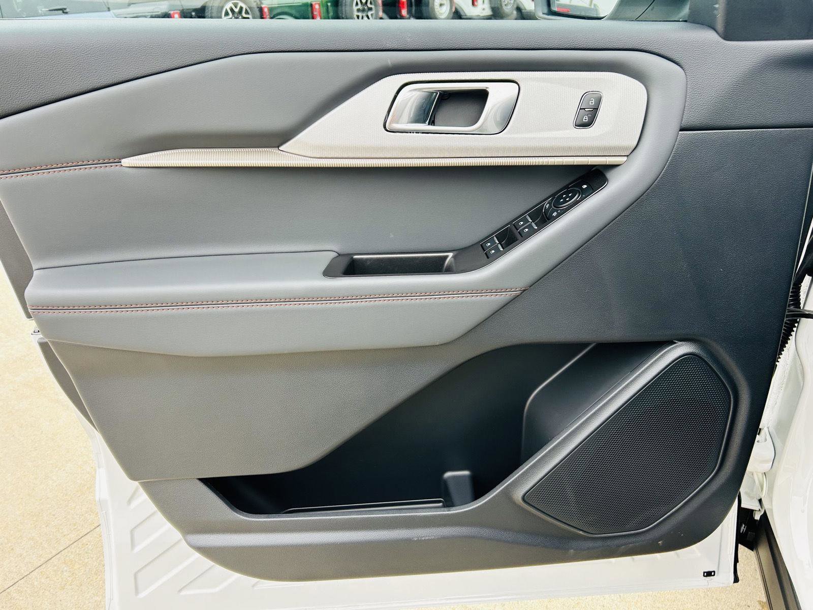 New 2026 Ford Explorer Active w/ Active Comfort Package image 14