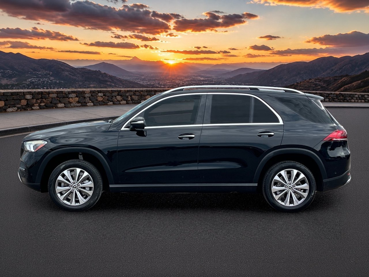 Used 2022 Mercedes-Benz GLE 350 image 3