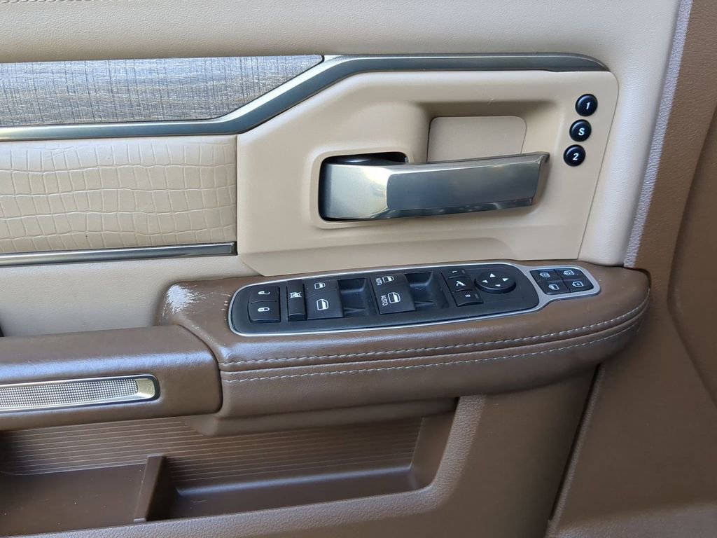 Used 2024 RAM 3500 Limited w/ Towing Technology Group image 13