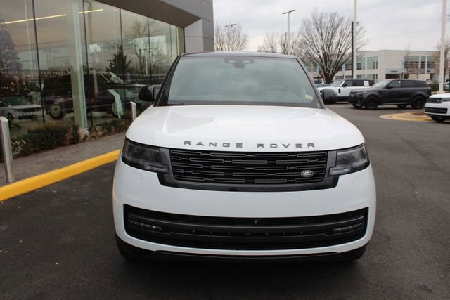 Used 2025 Land Rover Range Rover SE image 8