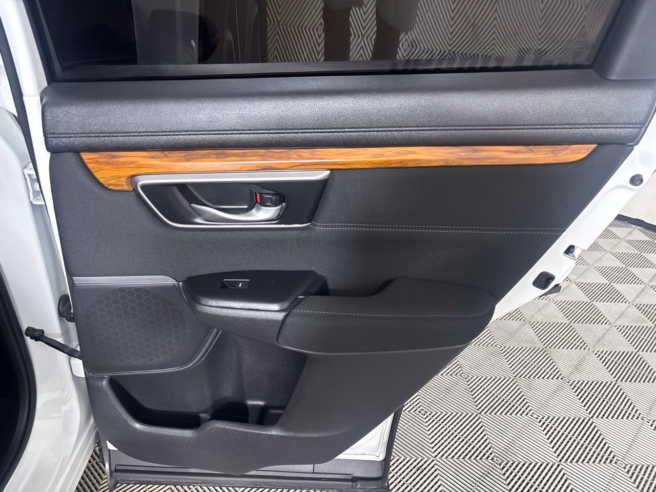 Used 2022 Honda CR-V EX image 25