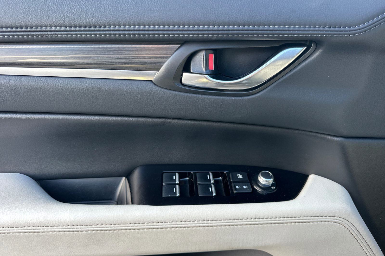 Used 2022 MAZDA CX-5 AWD 2.5 S w/ Premium Package image 11