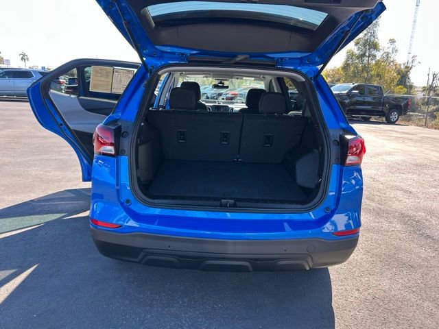 Used 2024 Chevrolet Equinox LS w/ LS Convenience Package image 16