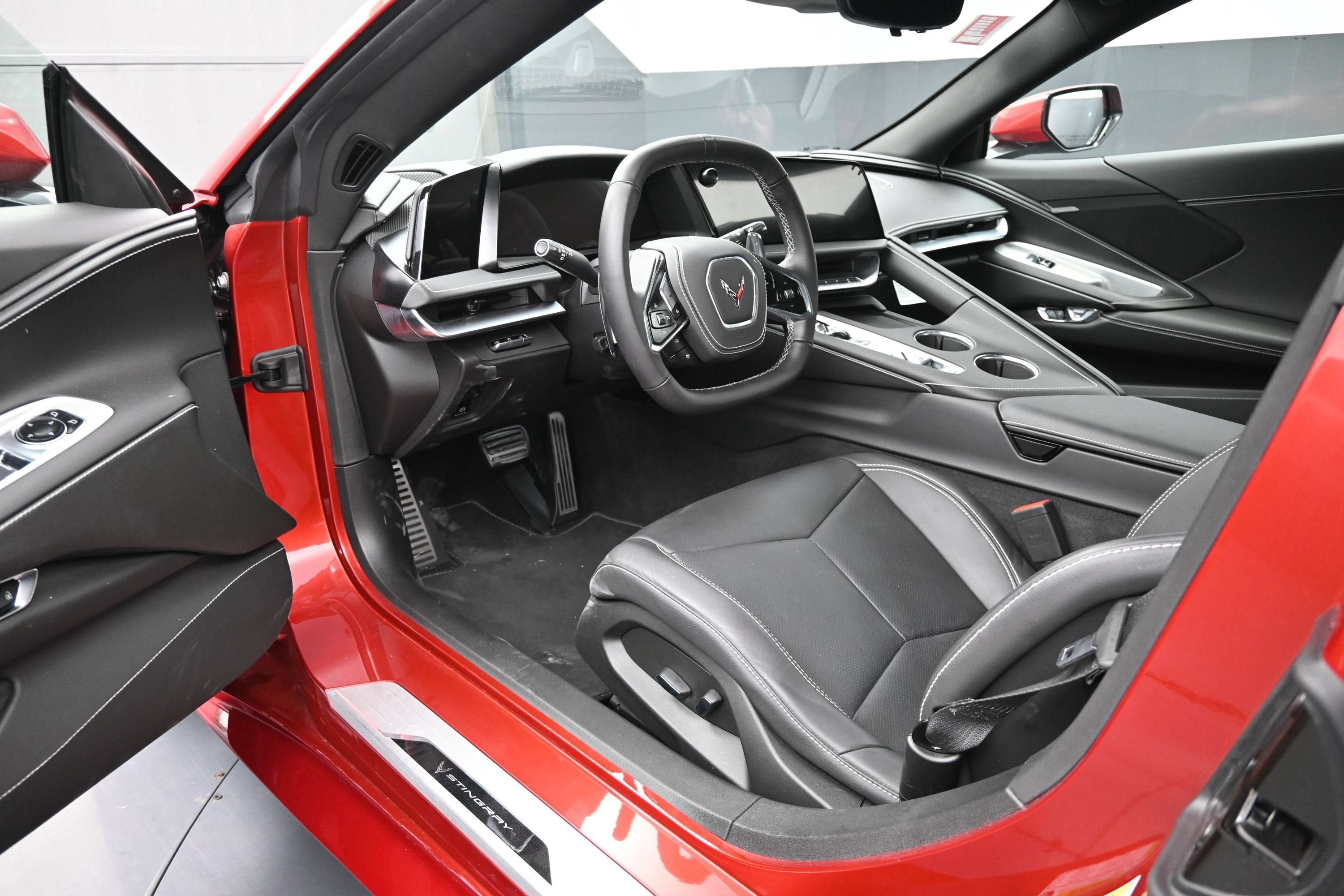 Used 2026 Chevrolet Corvette Stingray Coupe w/ 1LT RWD image 13