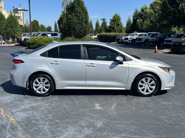 Used 2026 Toyota Corolla LE FWD image 3