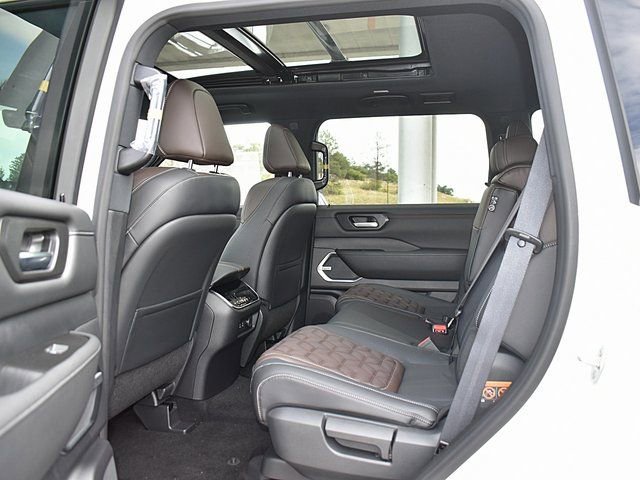 New 2026 Nissan Armada Platinum Reserve image 8